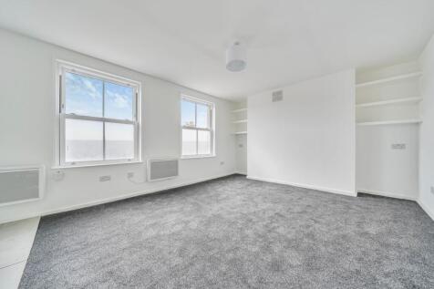 Open Plan Reception/Kitchen