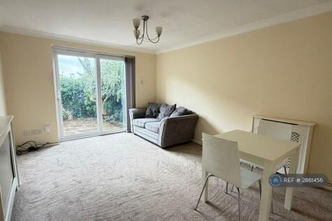 Harlech Avenue, Caversham, Reading, RG4 photo 3
