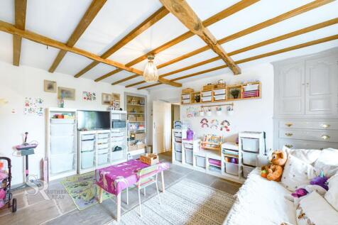 Playroom / Snug