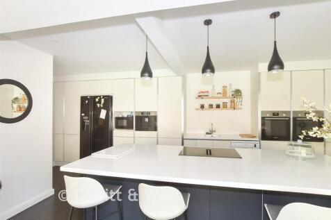 Kitchen/Dining Room..