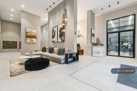 Communal Reception Area And Concierge 