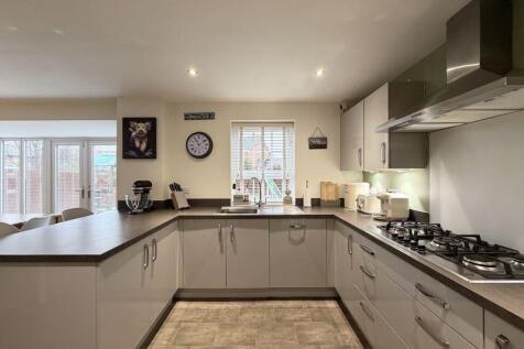 Golf Open 2026 - Langford Drive, Southport - Sleeps 8 photo 3