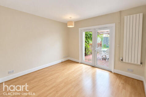 Church Road, CLACTON-ON-SEA photo 5