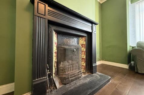 St Georges Avenue 59 - Lounge Fireplace.jpg