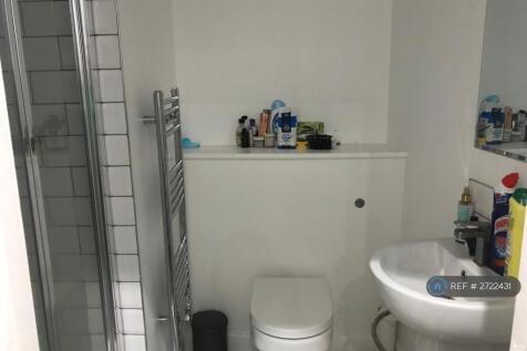 Room 8- Ensuite