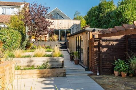 Welwyn, AL6 - property photo