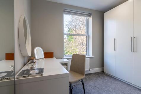 5 bed, 5 bath Detached in Sheffield - Photo 16
