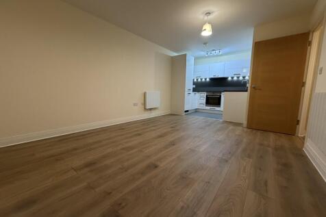 Glassford House, Ashville Way, Wokingham photo 4