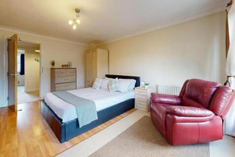 Kingfisher Way, Loughborough photo 5