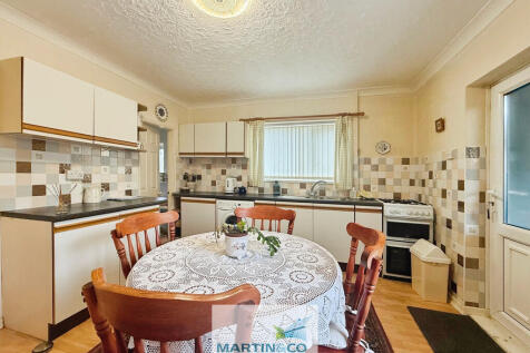 5e0013e5--417C-AC...