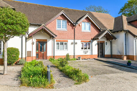 New Milton, BH25 - property photo