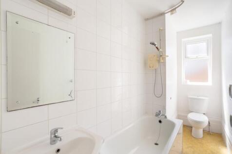 bathroom (2).jpg