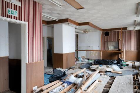 Trinity Square (09 of 11).JPG