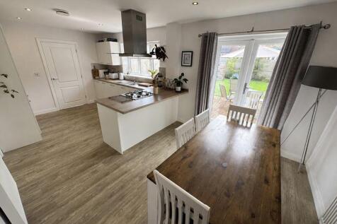 Family Dining Kitchen