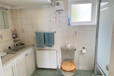 En Suite: