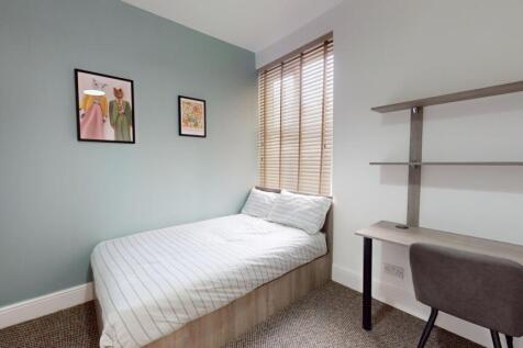 Ladybarn Lane, Manchester photo 3