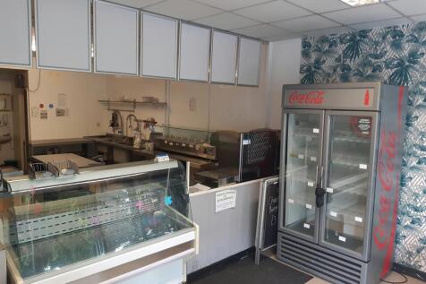 Retail Property (high street) to rent Image 10