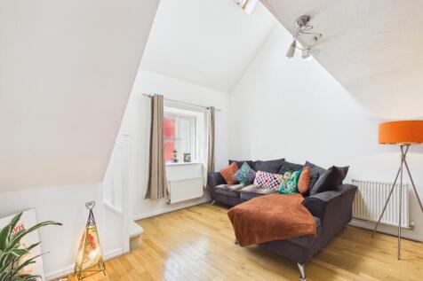 Living Room (1)