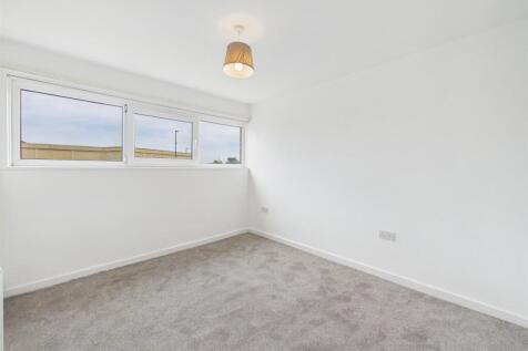 Claremont Court, Whitley Lodge photo 3