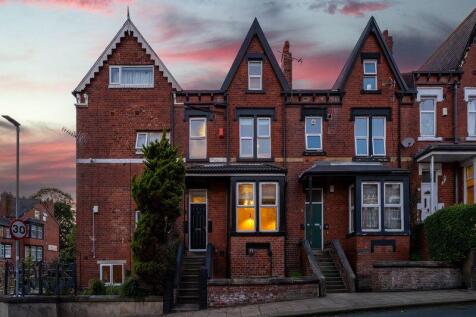 Leeds, LS8 - property photo