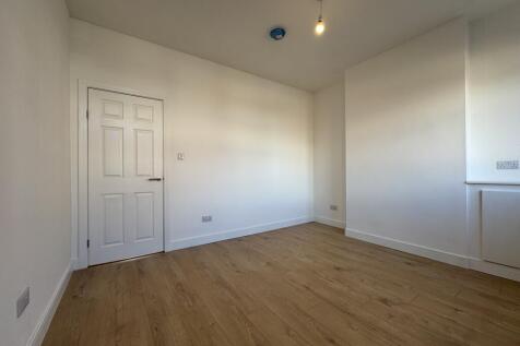 Knighton Street, North Wingfield, S42 5JA photo 3