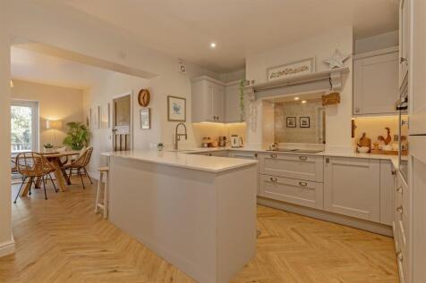 Kitchen-1.jpg
