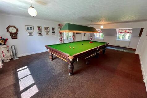 Games Room - image three.jpg