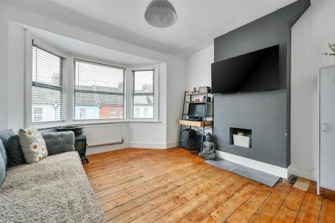 74 WINDSOR ROAD - TN393PE (2).jpg