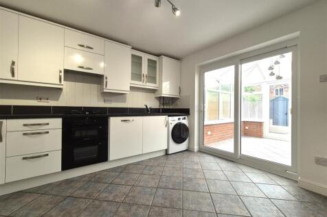 Marlborough Drive, Oldswinford,, Stourbridge, photo 4