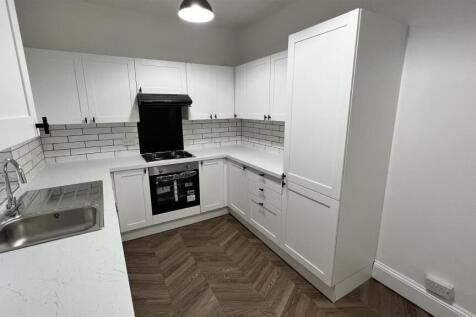 Woodbine Terrace, Clayton West, Huddersfield photo 5