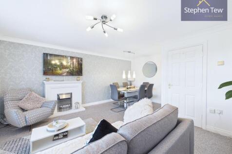 Open Plan Living/Dining Room