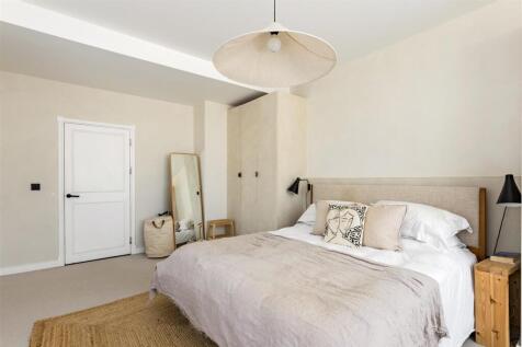 dubarry house-18.jpg