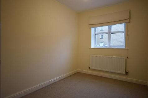 Croft Court, Mount Lane, Brighouse HD6 3QZ photo 5