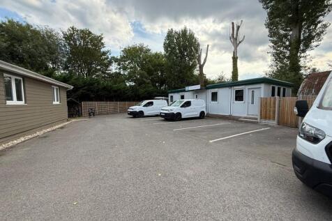 WhatsApp Image 20250812 at 154224_00b93fff.jpg