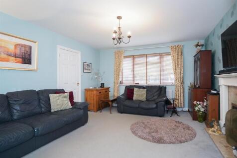 22 Merestone Close Southam-11.jpg
