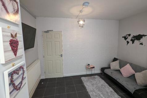Church Street, Silverdale, ST5 photo 4