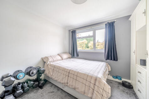 1369469-14-68efaf...