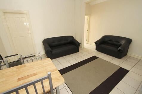 Tachbrook Road, Leamington Spa, Warwickshire, CV31 photo 2