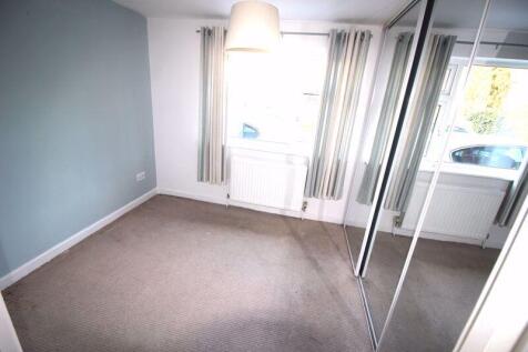 1 Bed ground floor flat to rent, Dover Street, Old Town photo 4