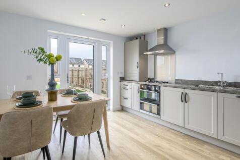 Kitchen/Dining in 3 bedroom home