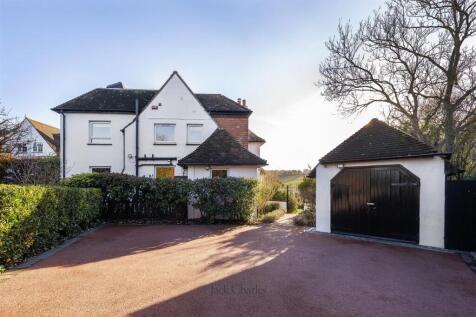 Whiteposts, Gorse Hill, DA4 0JU 001.jpg