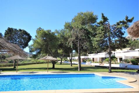Golf Bungalows