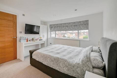 12 Queensway Drive-11.jpg