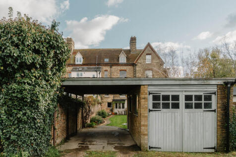 322200 - Wellesley Terrace_High Res-1.jpg