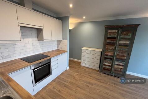 Woodbury Close, Christchurch, BH23 photo 4