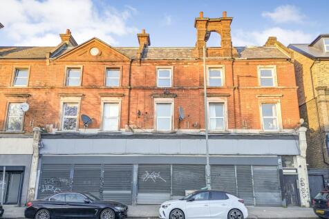 Flat  6 Lynton Court, 115 Anerley Road, London, SE20 8AN