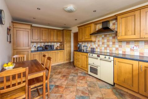 Elm Tree Farm-Kitchen.jpg