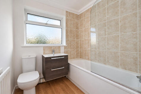 Becton Lane, Barton on Sea photo 4