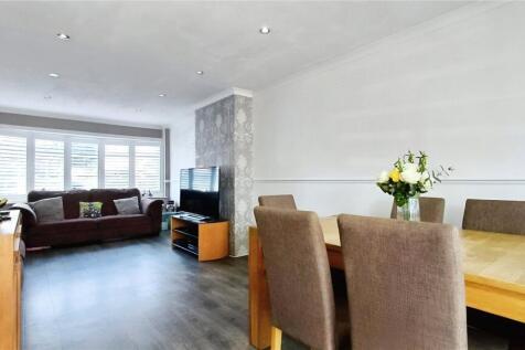 Imperial Drive, Gravesend, Kent, DA12 photo 3