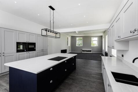 Living/Dining Kitchen